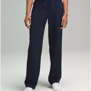 NWT Lululemon Straight-Leg Mid-Rise Luxtreme Pant Navy Blue